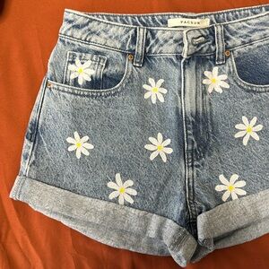 PacSun flower high rise mom shorts
